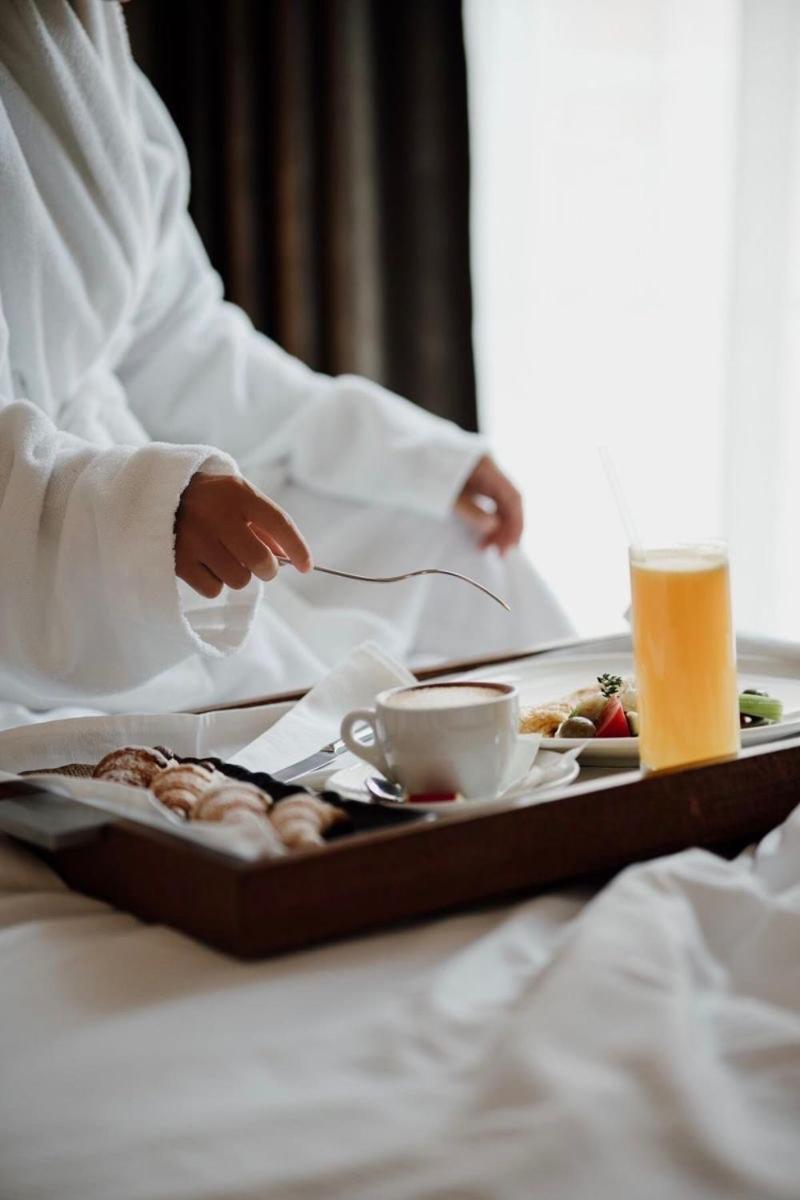 Le Cro-Bidou Hotel แบร์เนซ์ ภายนอก รูปภาพ