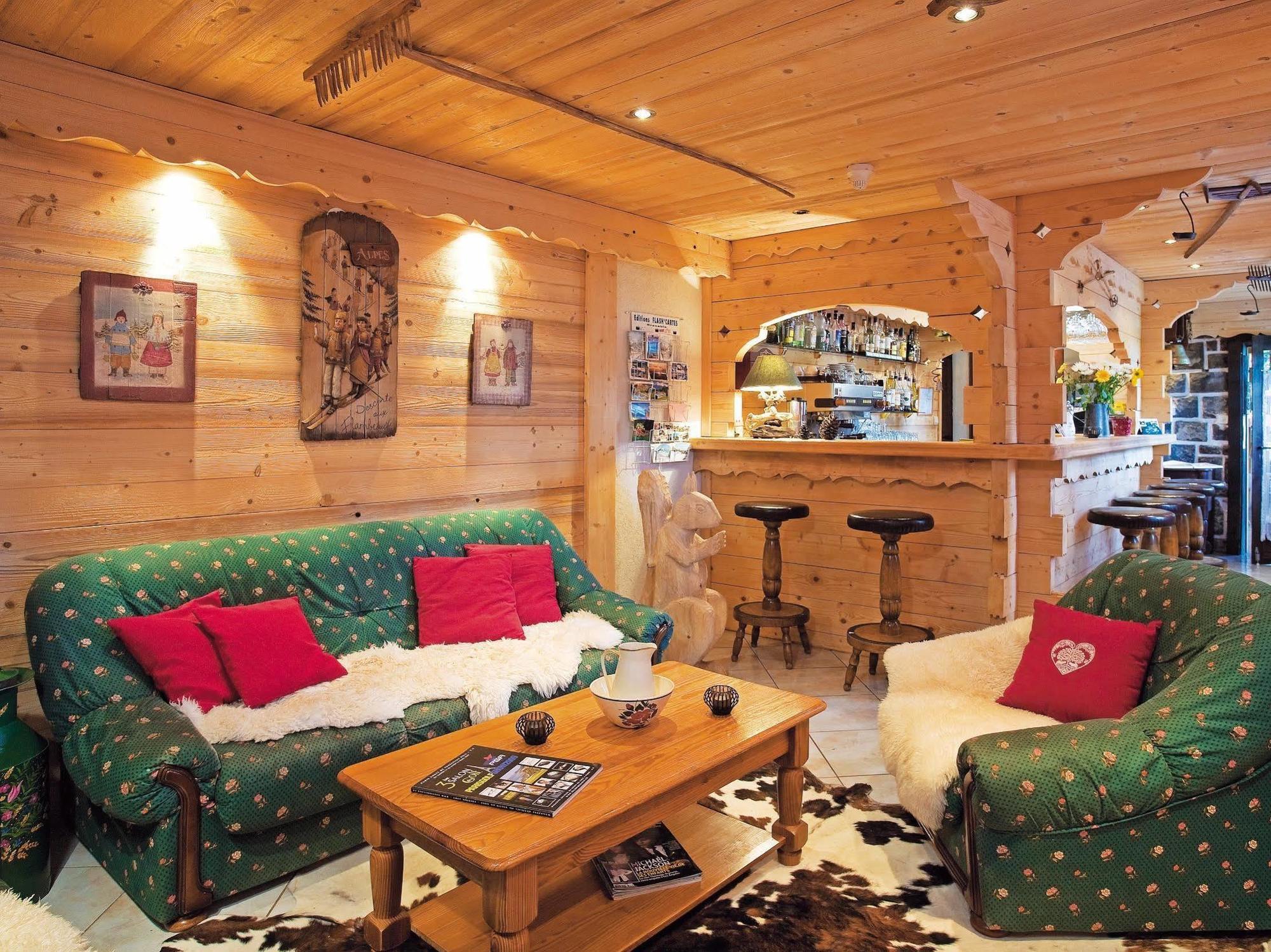Le Cro-Bidou Hotel แบร์เนซ์ ภายนอก รูปภาพ