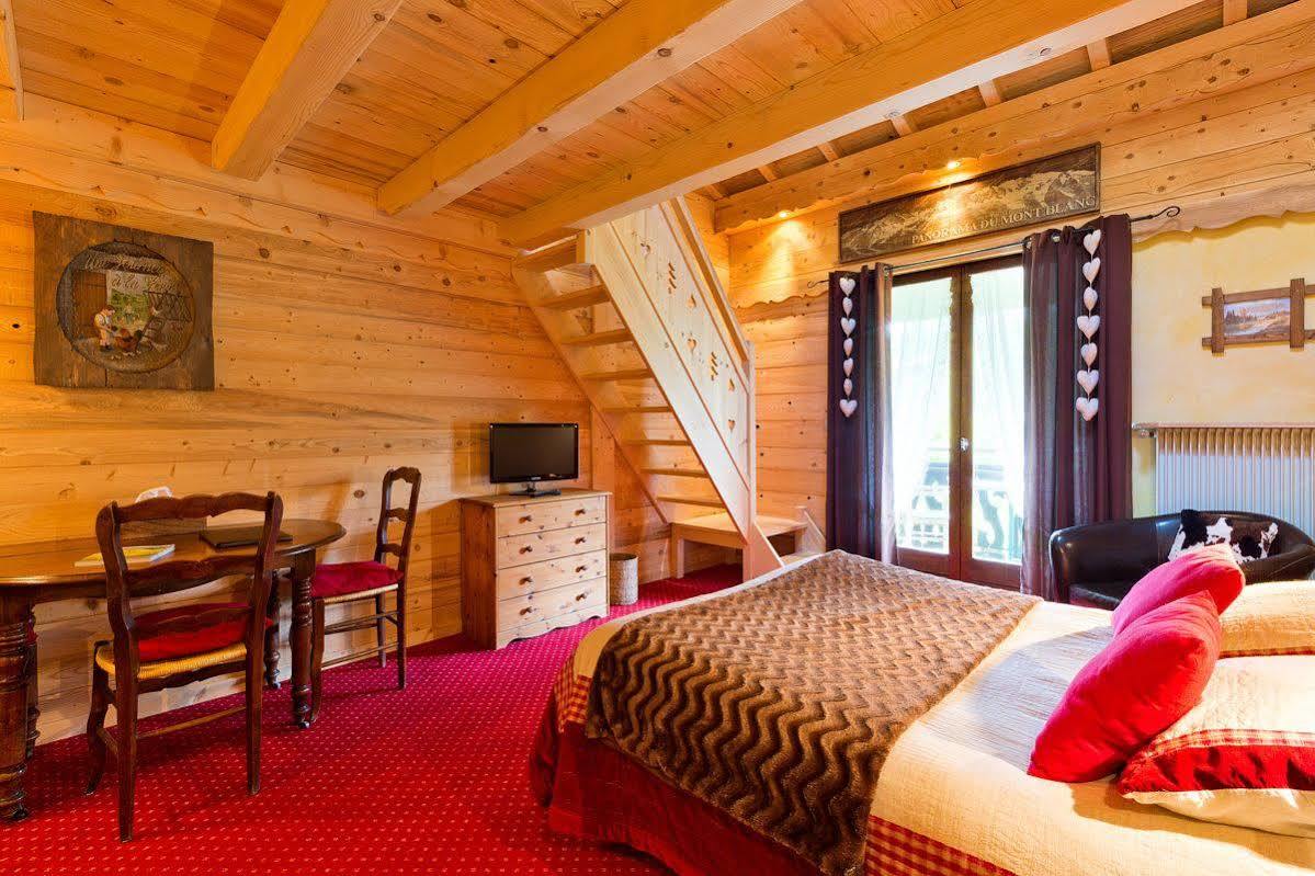Le Cro-Bidou Hotel แบร์เนซ์ ภายนอก รูปภาพ