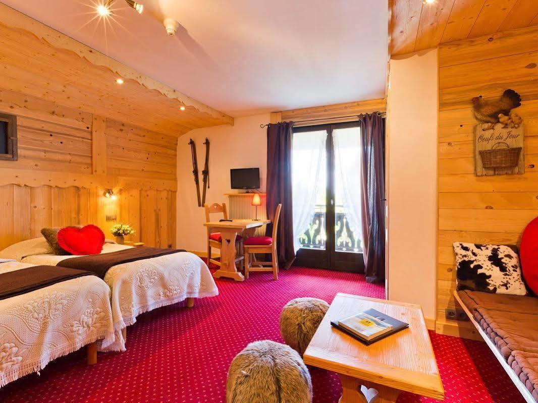 Le Cro-Bidou Hotel แบร์เนซ์ ภายนอก รูปภาพ